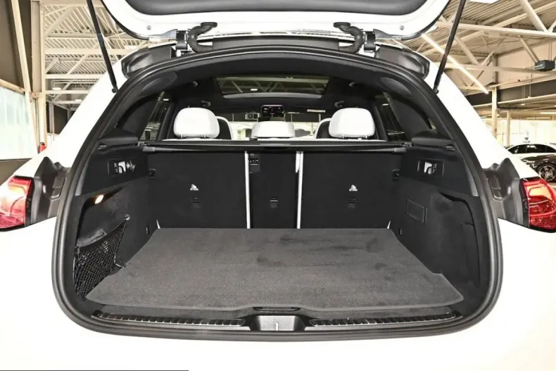 Mercedes-Benz GLC 300 (Clasa GLC) din 2023 cu 76.498 km - oferta MER242692 - foto 21