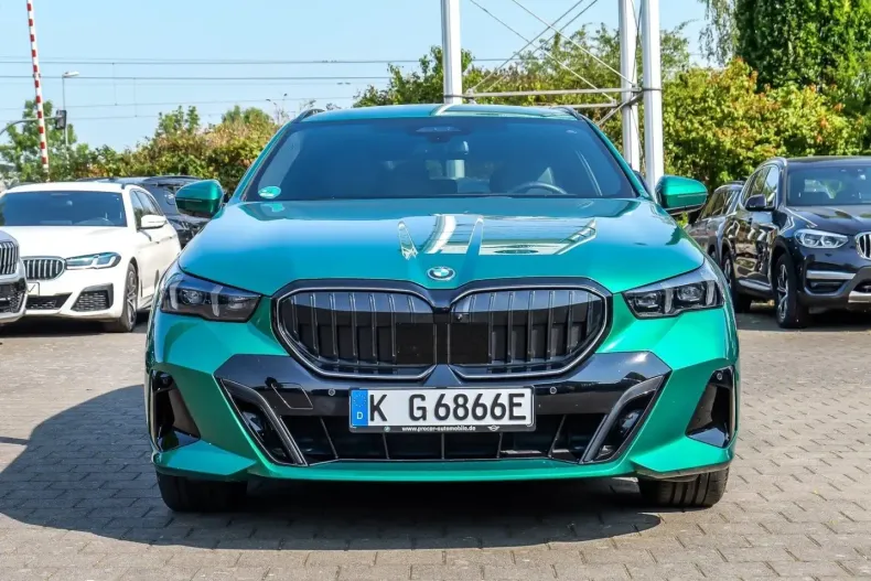 BMW 550 (Seria 5) din 2025 cu 17.900 km - oferta BMW242696 - foto 2