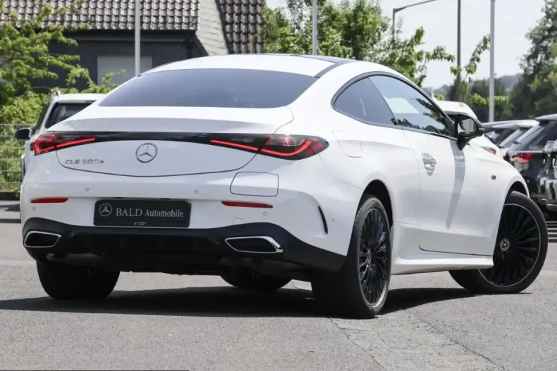 Mercedes-Benz CLE 300 (Clasa CLE) din 2025 cu 20.954 km - oferta MER242697 - foto 2