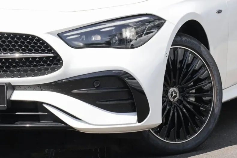 Mercedes-Benz CLE 300 (Clasa CLE) din 2025 cu 20.954 km - oferta MER242697 - foto 3