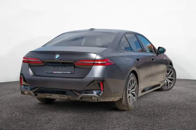 BMW 540 (Seria 5) din 2025 cu 25.100 km - oferta BMW242701 - foto 2