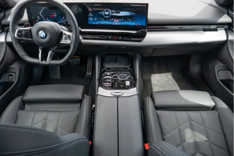 BMW 540 (Seria 5) din 2025 cu 25.100 km - oferta BMW242701 - foto 7