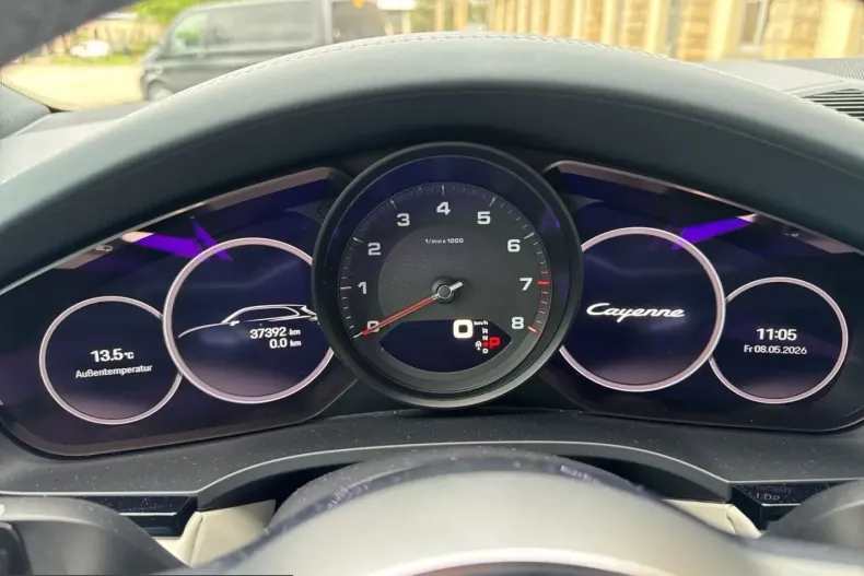 Porsche Cayenne din 2022 cu 37.392 km - oferta POR242729 - foto 9