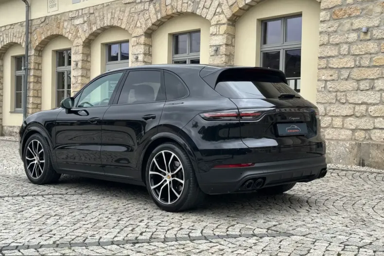 Porsche Cayenne din 2022 cu 37.392 km - oferta POR242729 - foto 19