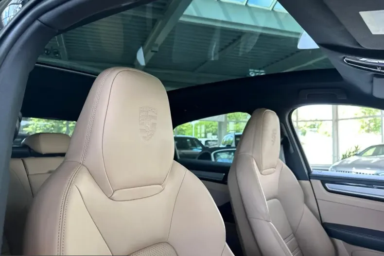 Porsche Cayenne din 2023 cu 29.981 km - oferta POR242730 - foto 17