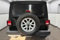 Jeep Wrangler din 2023 cu 57.945 km - oferta JEE242733 - foto 10
