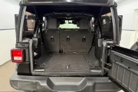 Jeep Wrangler din 2023 cu 57.945 km - oferta JEE242733 - foto 16