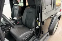 Jeep Wrangler din 2023 cu 57.945 km - oferta JEE242733 - foto 26