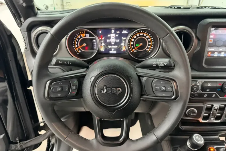 Jeep Wrangler din 2023 cu 57.945 km - oferta JEE242733 - foto 33