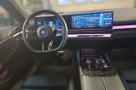 BMW 550 (Seria 5) din 2025 cu 17.791 km - oferta BMW242734 - foto 10