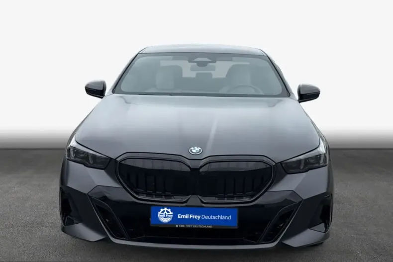 BMW 550 (Seria 5) din 2025 cu 5.480 km - oferta BMW242736 - foto 2