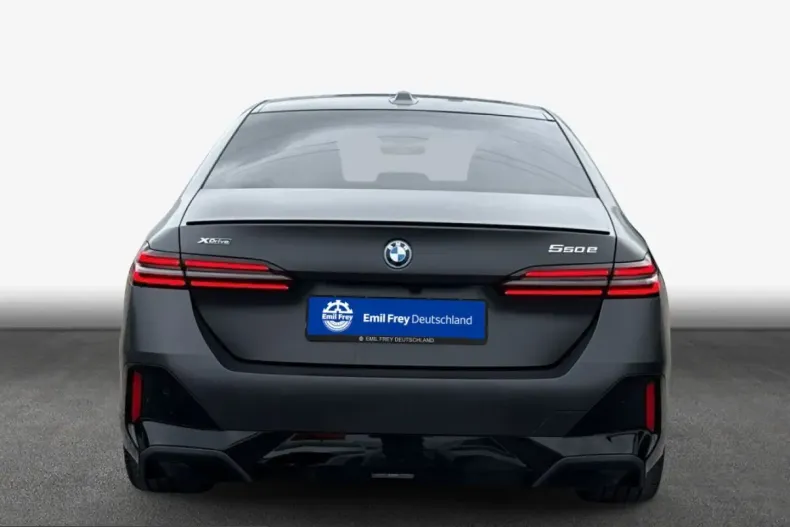 BMW 550 (Seria 5) din 2025 cu 5.480 km - oferta BMW242736 - foto 4