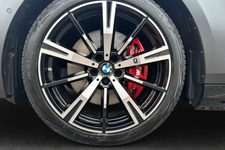 BMW 550 (Seria 5) din 2025 cu 5.480 km - oferta BMW242736 - foto 6