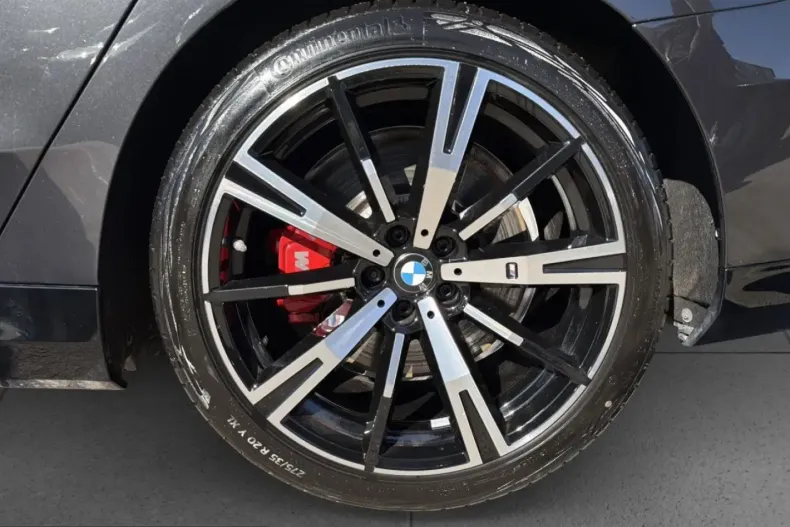 BMW 550 (Seria 5) din 2025 cu 16.761 km - oferta BMW242737 - foto 13