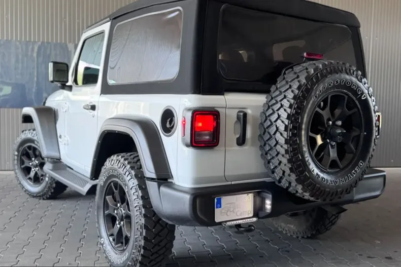 Jeep Wrangler din 2023 cu 41.637 km - oferta JEE242742 - foto 4