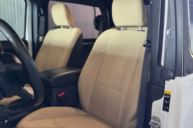 Jeep Wrangler din 2023 cu 41.637 km - oferta JEE242742 - foto 23