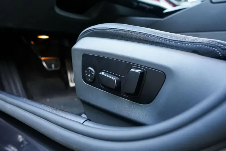 BMW 540 (Seria 5) din 2025 cu 24.490 km - oferta BMW242743 - foto 6