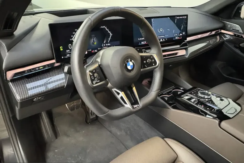 BMW 540 (Seria 5) din 2025 cu 4.100 km - oferta BMW242744 - foto 7