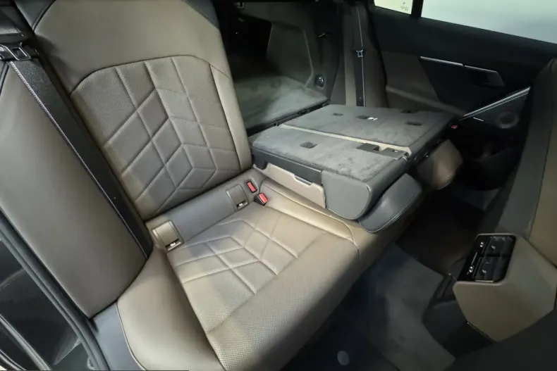 BMW 540 (Seria 5) din 2025 cu 4.100 km - oferta BMW242744 - foto 25