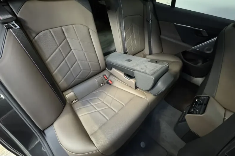 BMW 540 (Seria 5) din 2025 cu 4.100 km - oferta BMW242744 - foto 26