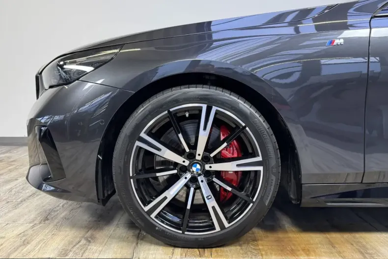 BMW 540 (Seria 5) din 2025 cu 4.100 km - oferta BMW242744 - foto 37