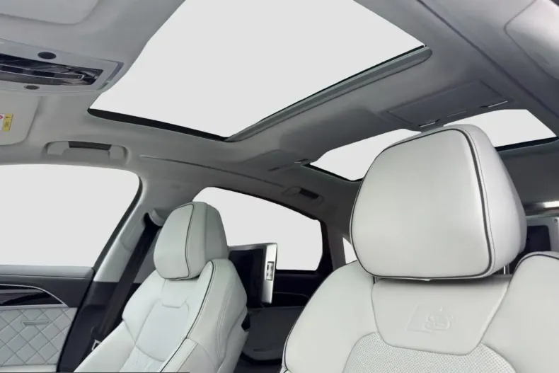 Audi A8 din 2025 cu 25.100 km - oferta AUD242745 - foto 10