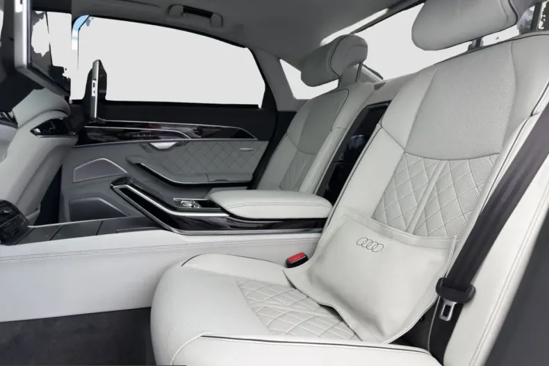 Audi A8 din 2025 cu 25.100 km - oferta AUD242745 - foto 11
