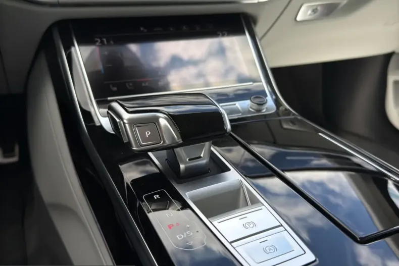 Audi A8 din 2025 cu 25.100 km - oferta AUD242745 - foto 13