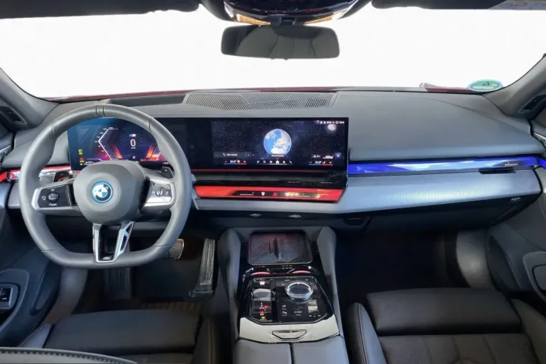 BMW 550 (Seria 5) din 2025 cu 19.743 km - oferta BMW242746 - foto 8