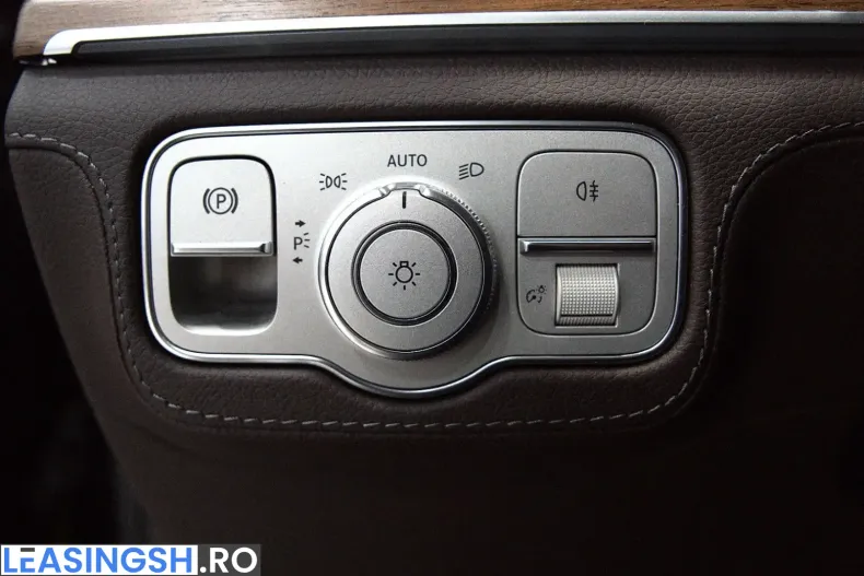 Mercedes-Benz GLS 580 (Clasa GLS) din 2023 cu 27.501 km - oferta MER242769 - foto 26