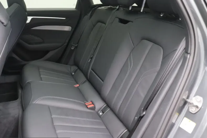 Audi A6 din 2025 cu 21.712 km - oferta AUD242781 - foto 10