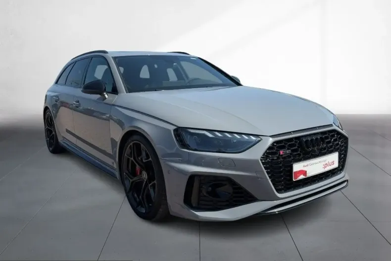 Audi RS4 din 2024 cu 38.771 km - oferta AUD242784 - foto 1