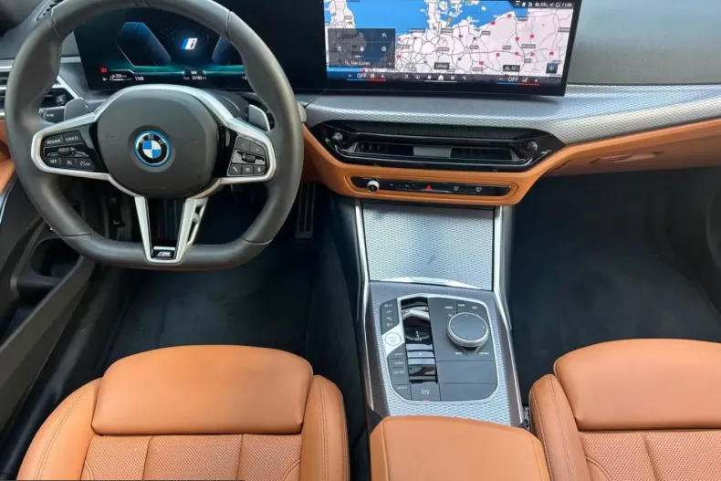 BMW 330 (Seria 3) din 2025 cu 24.180 km - oferta BMW242789 - foto 8