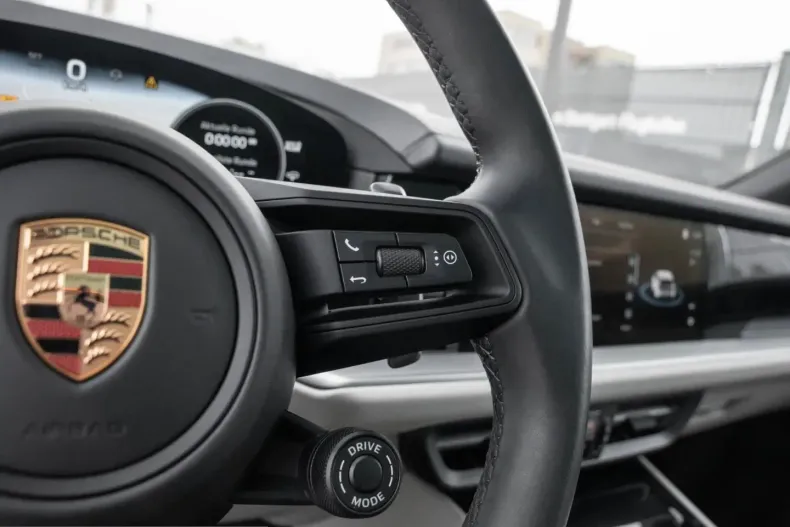 Porsche Cayenne din 2024 cu 24.600 km - oferta POR242792 - foto 24