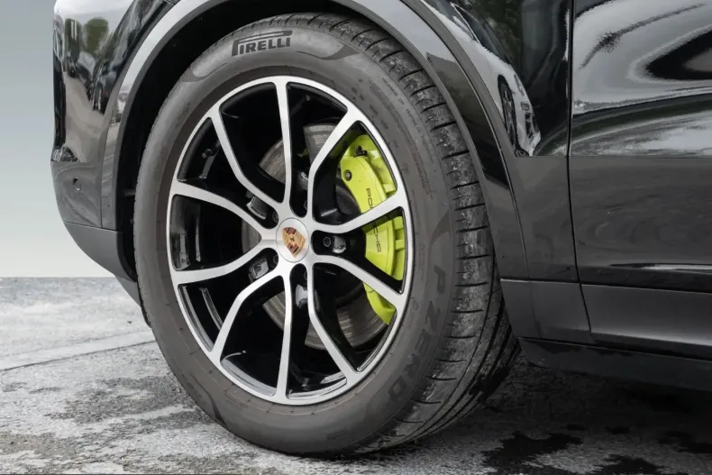 Porsche Cayenne din 2024 cu 24.600 km - oferta POR242792 - foto 33