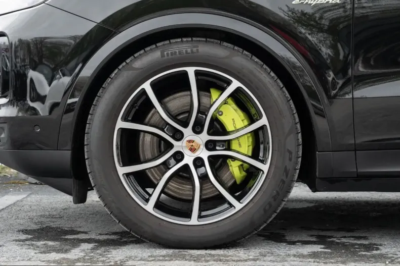 Porsche Cayenne din 2024 cu 24.600 km - oferta POR242792 - foto 34