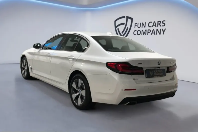 BMW 530 (Seria 5) din 2023 cu 39.127 km - oferta BMW242799 - foto 3
