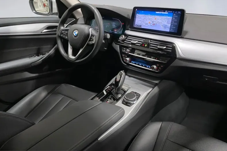 BMW 530 (Seria 5) din 2023 cu 39.127 km - oferta BMW242799 - foto 20
