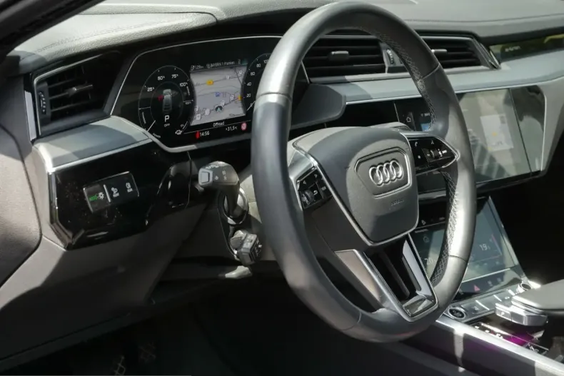Audi Q8 din 2023 cu 47.000 km - oferta AUD242800 - foto 17