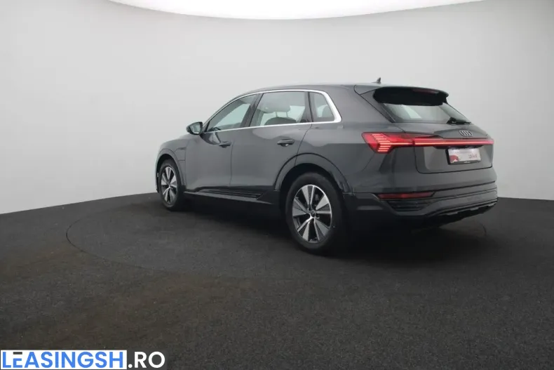 Audi Q8 din 2023 cu 42.709 km - oferta AUD242803 - foto 3