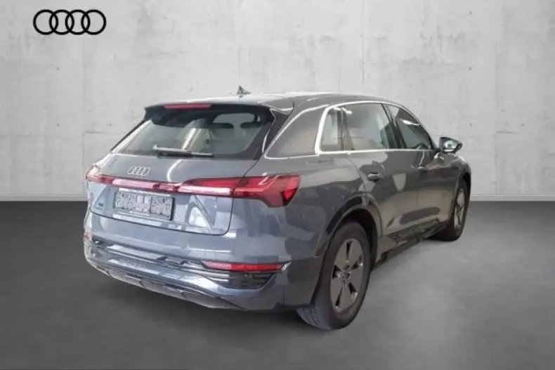 Audi Q8 din 2023 cu 26.433 km - oferta AUD242806 - foto 2