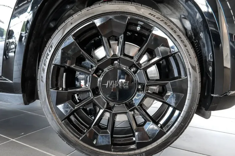 BMW XM (Seria X) din 2025 cu 25.624 km - oferta BMW242813 - foto 4