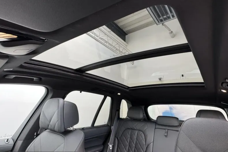 BMW X5 (Seria X) din 2025 cu 9.192 km - oferta BMW242816 - foto 12