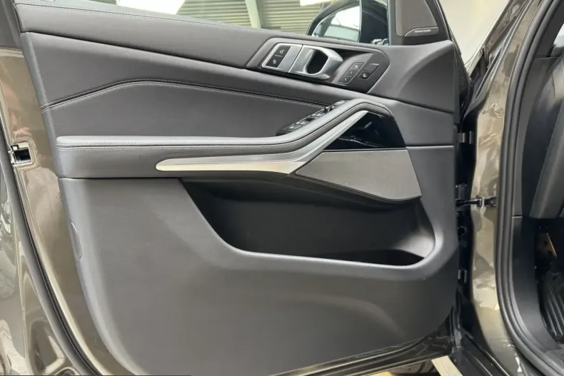 BMW X5 (Seria X) din 2025 cu 9.192 km - oferta BMW242816 - foto 16