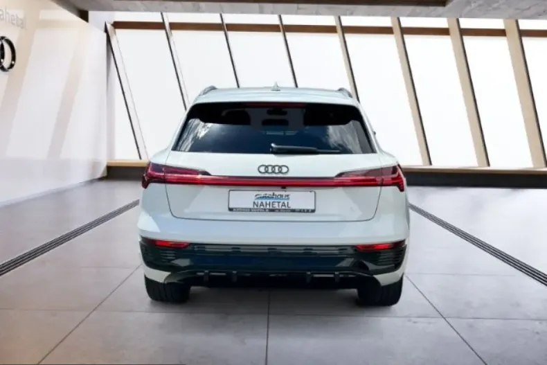 Audi Q8 din 2023 cu 48.062 km - oferta AUD242834 - foto 5