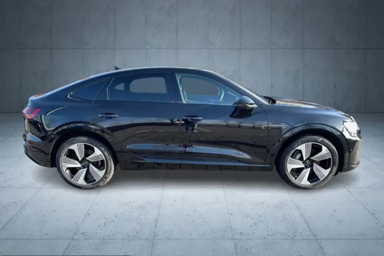 Audi Q8 din 2023 cu 41.270 km - oferta AUD242837 - foto 6