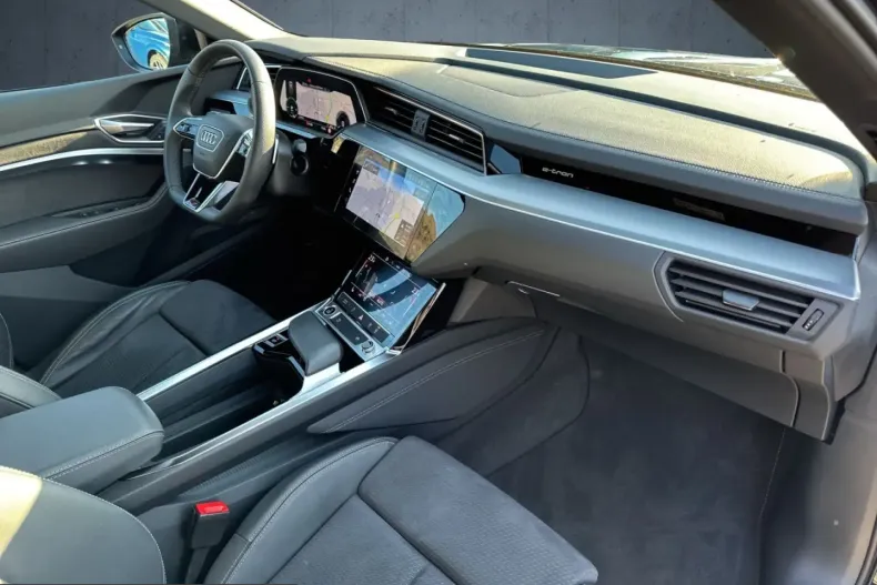 Audi Q8 din 2023 cu 41.270 km - oferta AUD242837 - foto 14