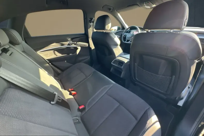 Audi Q8 din 2023 cu 41.270 km - oferta AUD242837 - foto 18