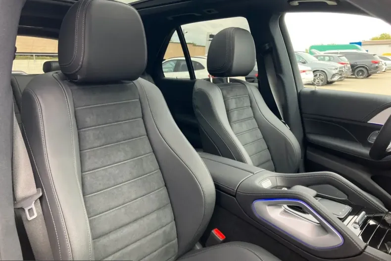 Mercedes-Benz GLE 450 (Clasa GLE) din 2025 cu 14.900 km - oferta MER242840 - foto 4