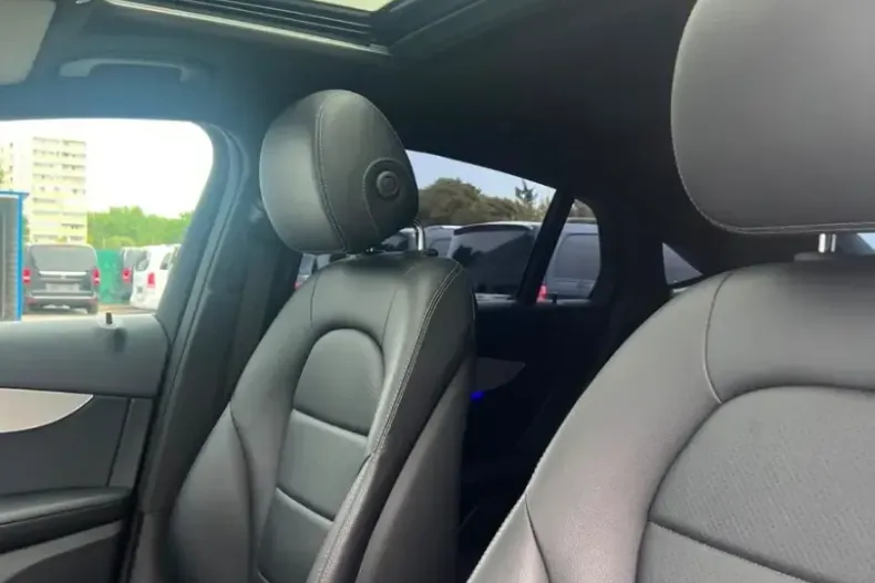Mercedes-Benz GLC 200 (Clasa GLC) din 2022 cu 68.778 km - oferta MER242842 - foto 14